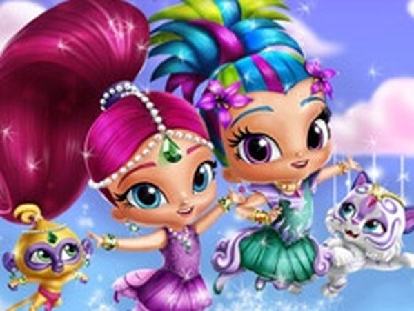Shimmer and Shine Dress Up Adventure